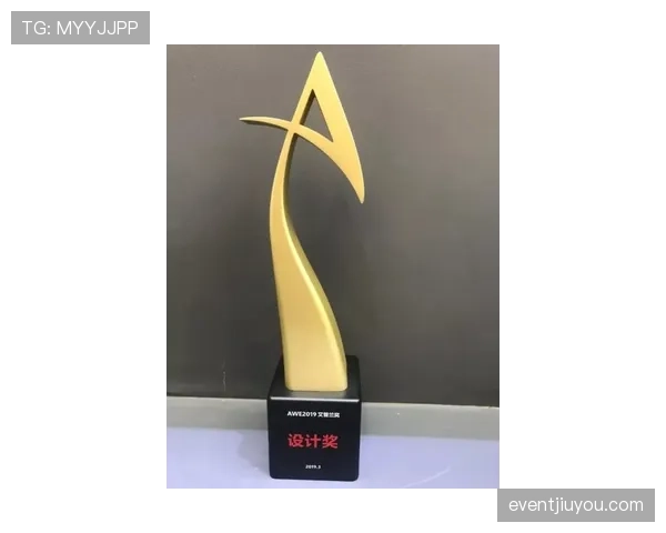陈梦家的冰箱里塞满了冠军奖杯,连酸奶都得放门口 陈梦家的冰箱里塞满了冠军奖杯,连酸奶都得放门口